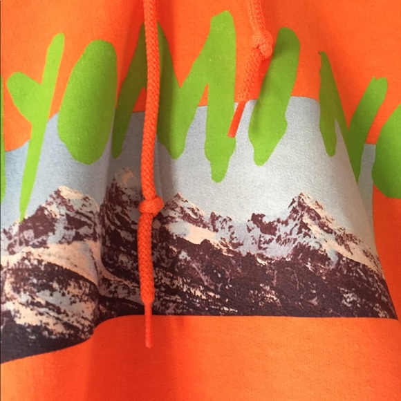 Wyoming Hoodie Orange Authentic - Picture 2 of 4